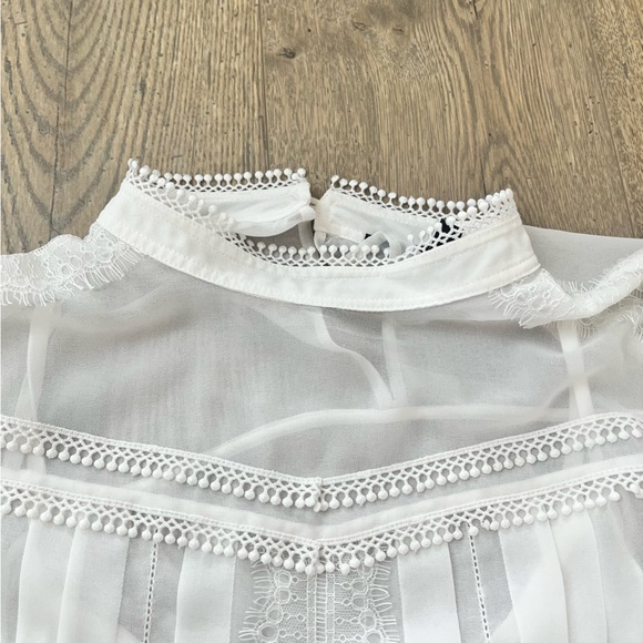 White House Black Market Mock Neck Lace Trim Sheer Blouse Size M - Picture 13 of 14